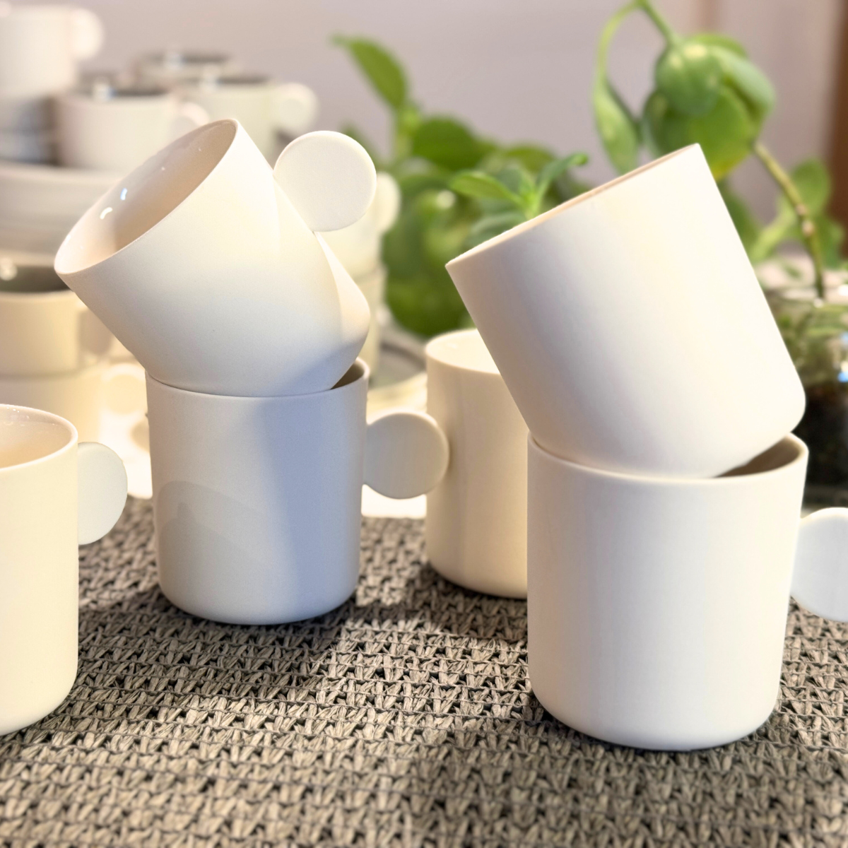 Mug de porcelana de porcelana color off white