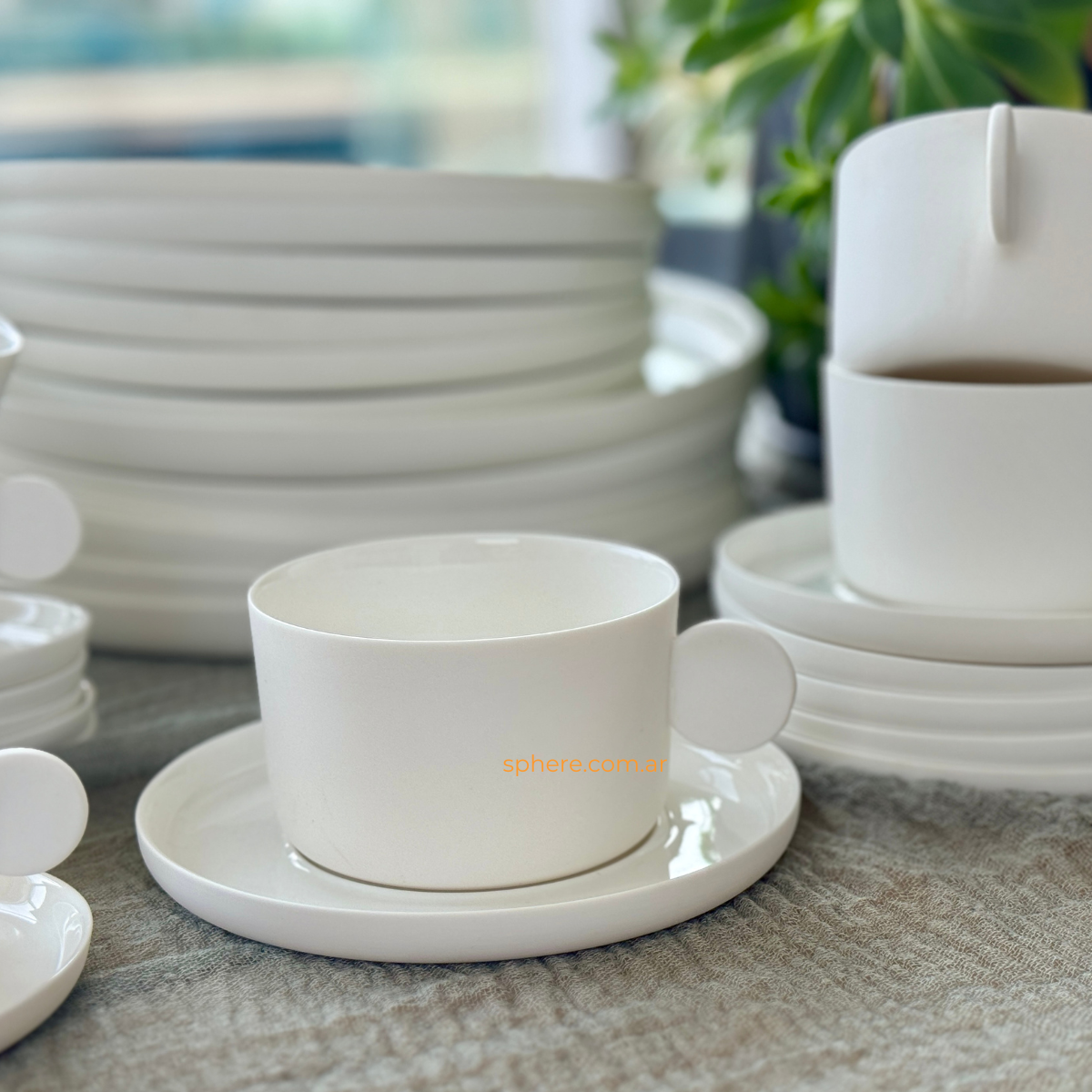 Juego Bianco de 6 tazas de cafe doble o té con plato de porcelana color off white