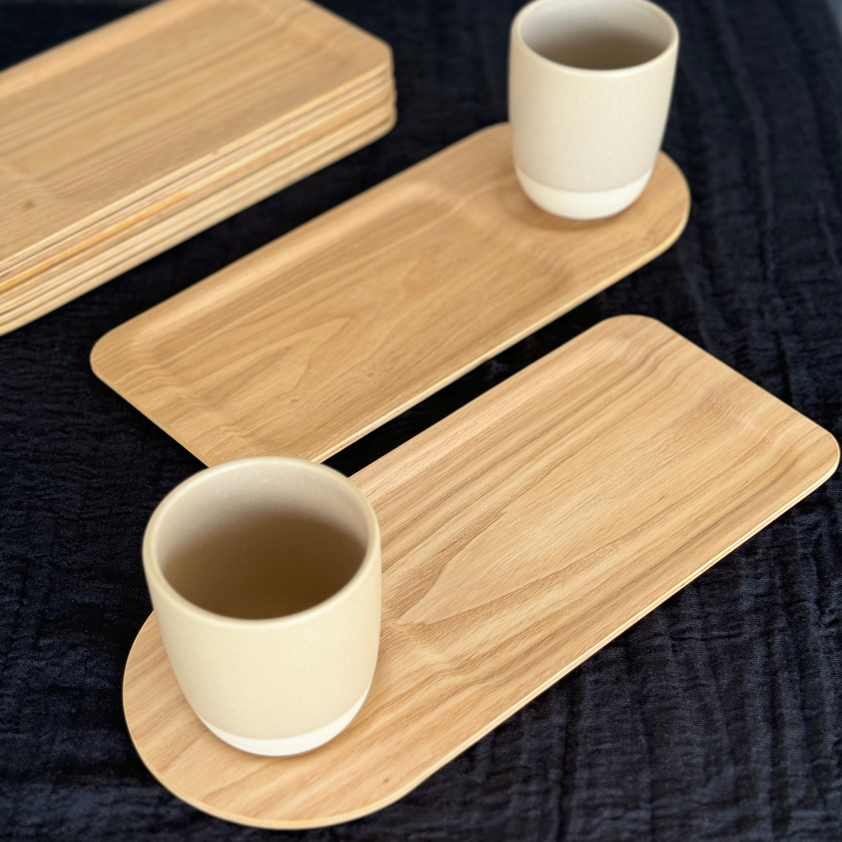 Bandeja Essenza de madera para tazas y cuencos de cafe/te