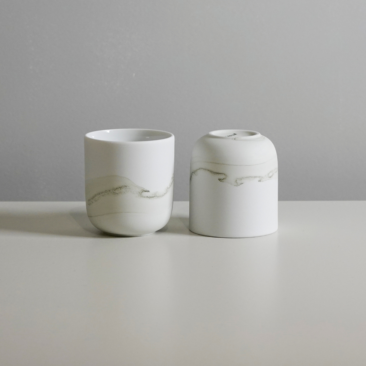 Juego de 4 Tazas para Café Espresso Khala con diseño negro