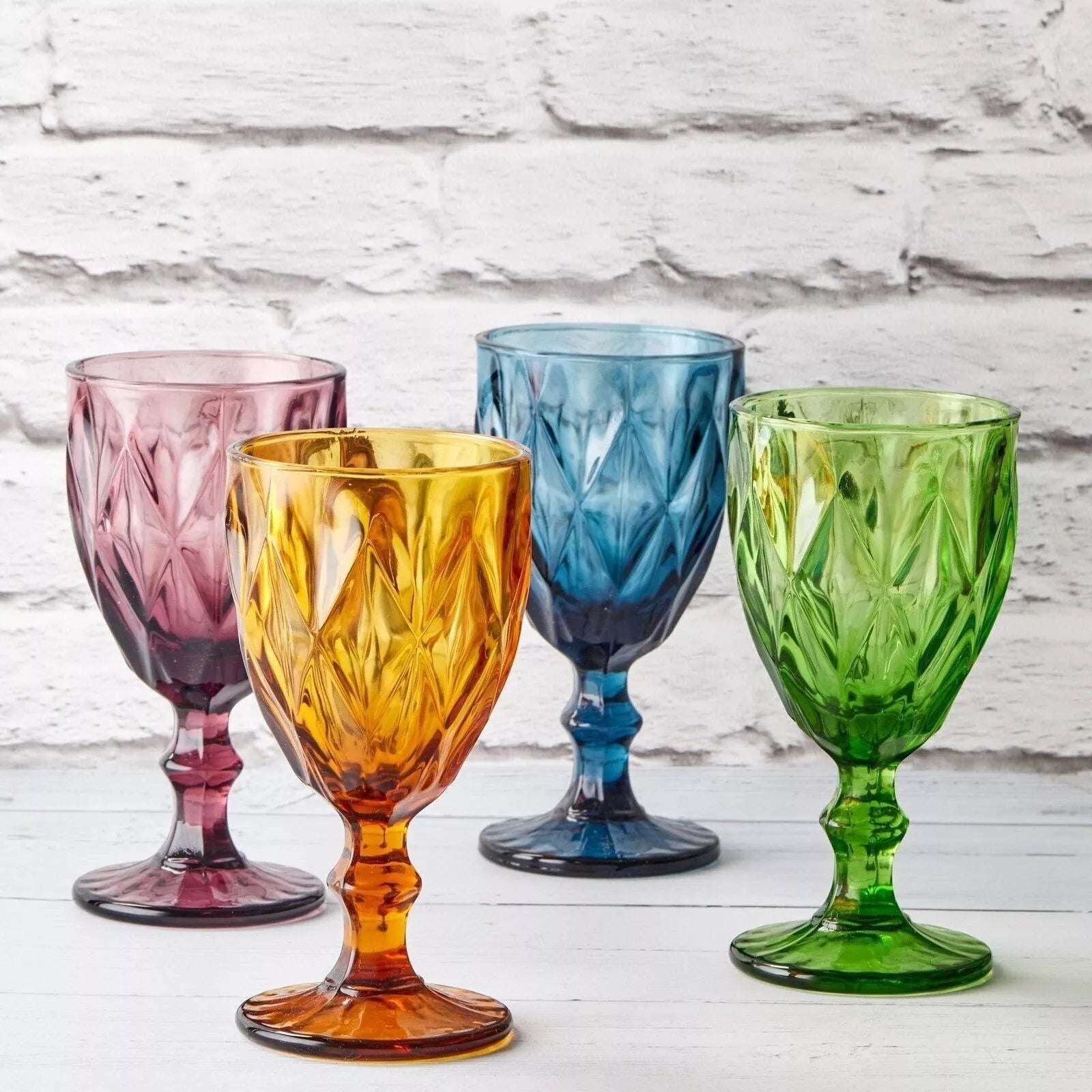 Juego de 4 copas de agua diseño facetado en colores combinados Luzia