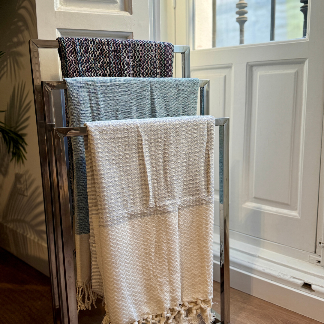 Manta para decorar Azul Azur - Colección Briza