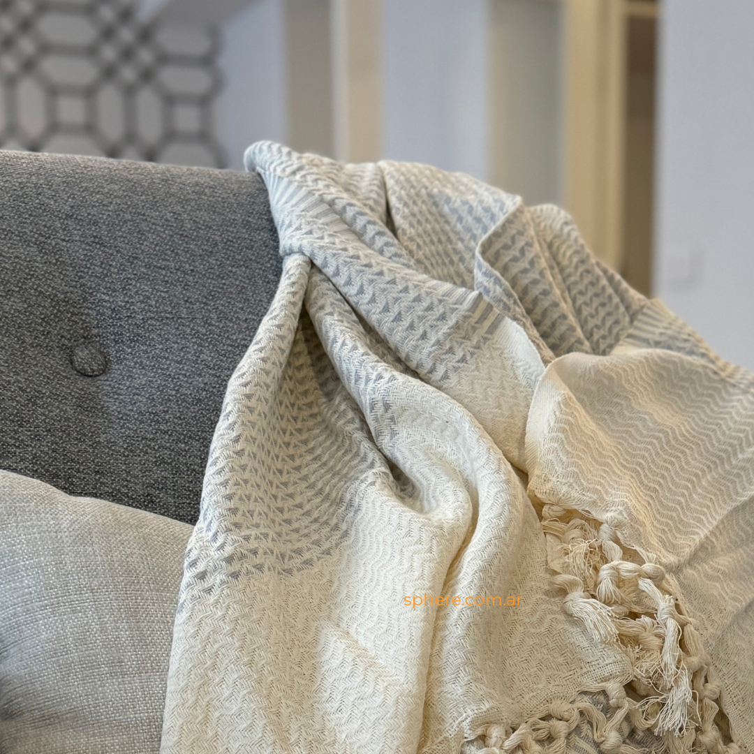 Manta para decorar Nebbia Gris - Colección Briza