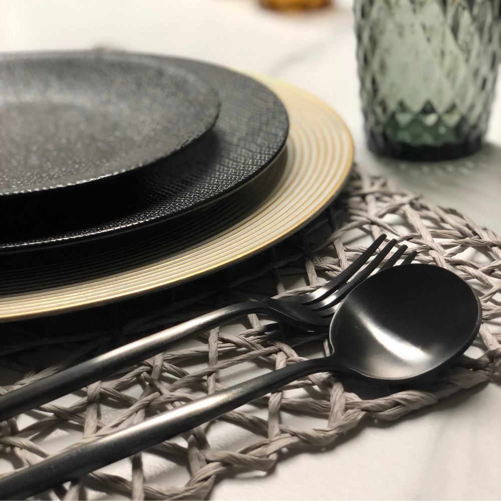 Cubiertos de acero negros Ubon (Juego para 6 personas)