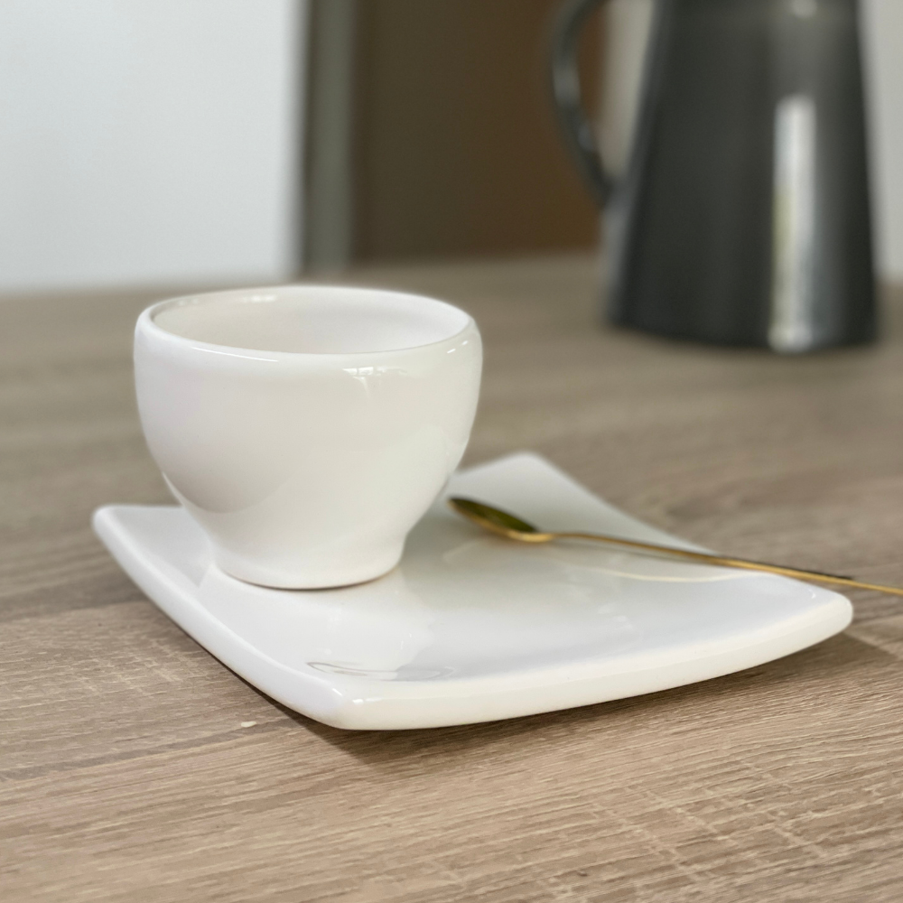 Plato cuadrado blanco brillante Kaku 14 x 14