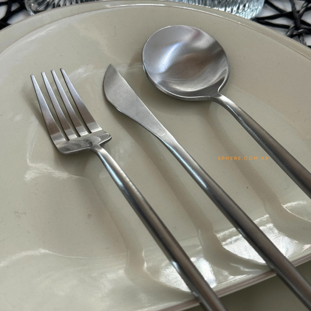 Juego de cubiertos  de acero plateados Ubon (4 pax)