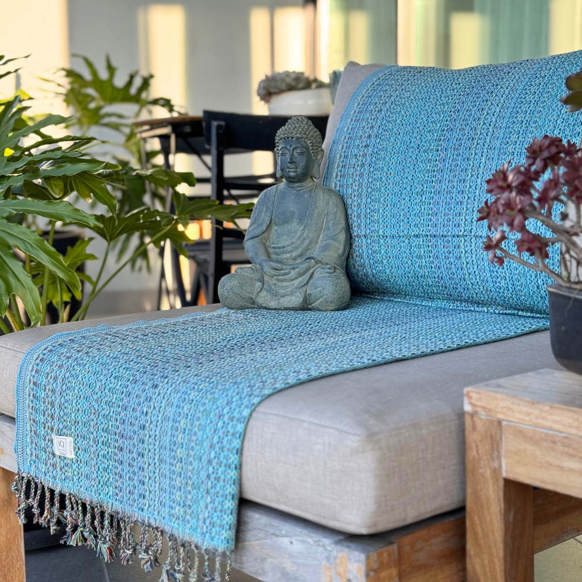 Manta para decorar Oasis Celeste  - Colección Briza
