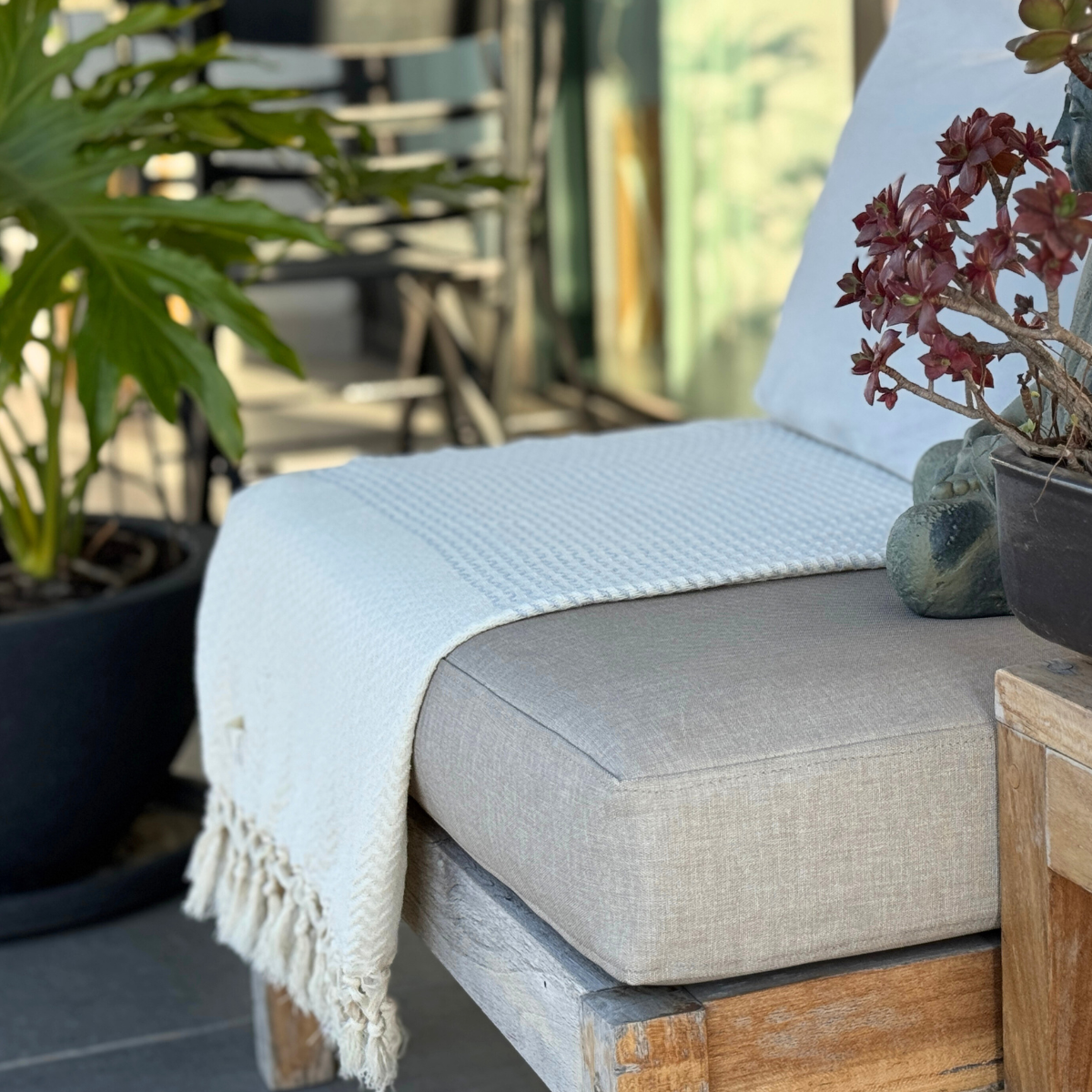 Manta para decorar Nebbia Gris - Colección Briza