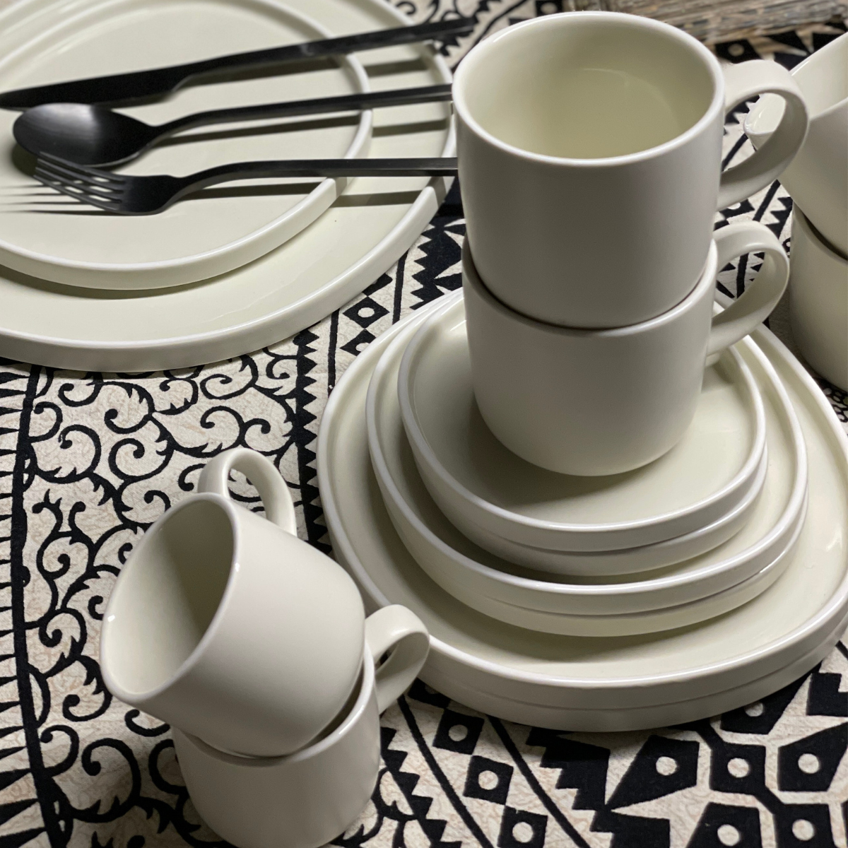 Juego de 2 tazas de cafe doble con plato de porcelana kama Ivory