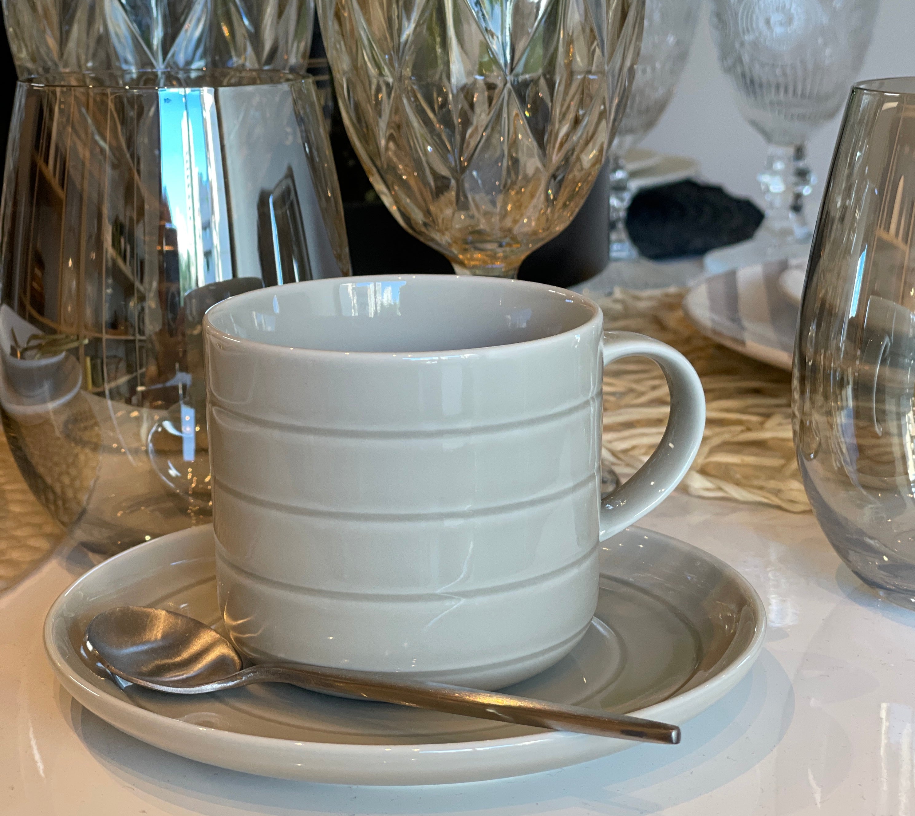 Juego de 2 tazas con Plato de porcelana Thea color gris
